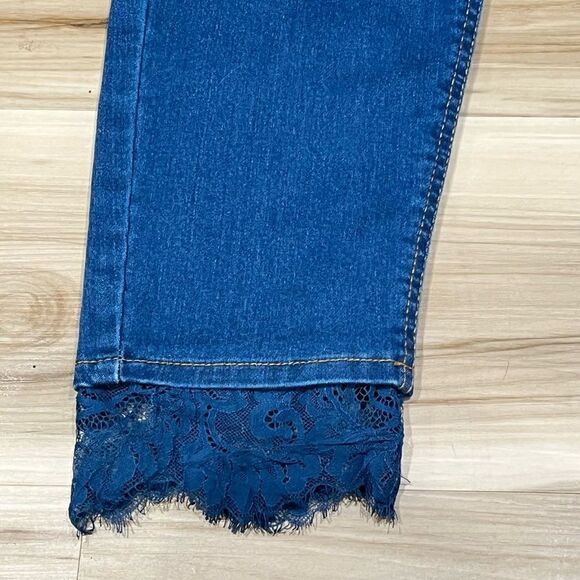 Haute Hippie Mid Rise Medium Wash Denim Jeans with Lace Hem Women’s 12 - Picture 5 of 6